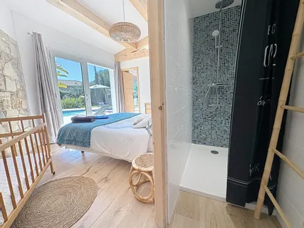 $2,157,746 | 168 Chemin De Beaucours, Sanary-sur-Mer, France 83110