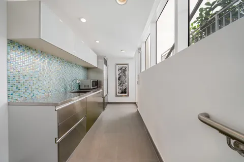 $5,199,000 | 1040 Biscayne Boulevard, Unit 4403, Miami, FL 33132