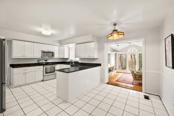 $1,350,000 | 3705 Templeton Place, Alexandria, VA 22304