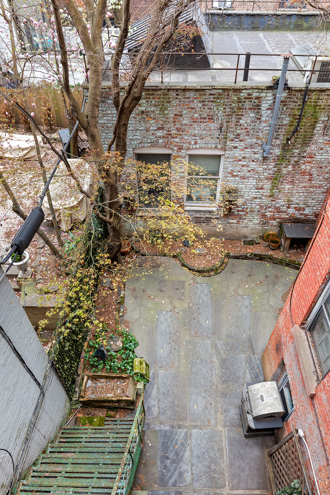 198 6th Avenue Manhattan, NY 10013 - Photo 15 of 45 a view of swimming pool with outdoor seating