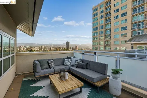 $798,000 | 1 Lakeside Drive, Unit 911, Oakland, CA 94612