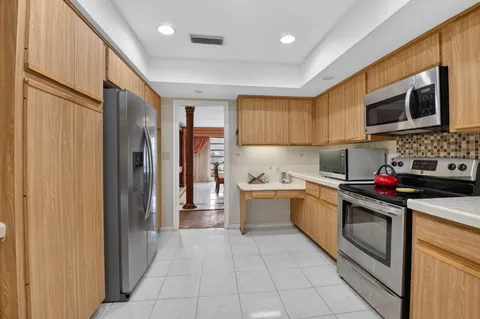 $2,000,000 | 2101 Northwest 25th Street, Boca Raton, FL 33431