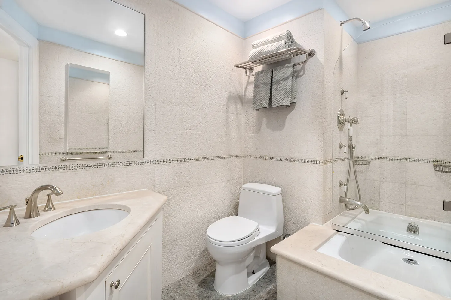 $5,500,000 | 44 East 67th Street, Unit 9BC | Lenox Hill