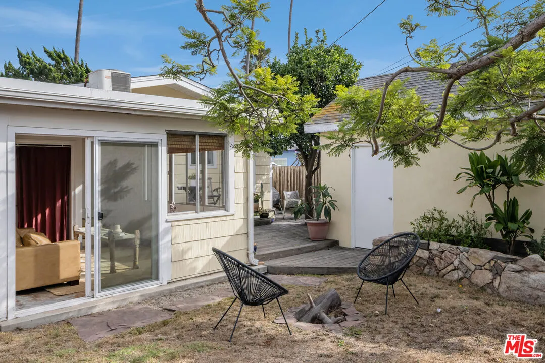 $1,650,000 | 703 Boccaccio Avenue, Venice, CA 90291