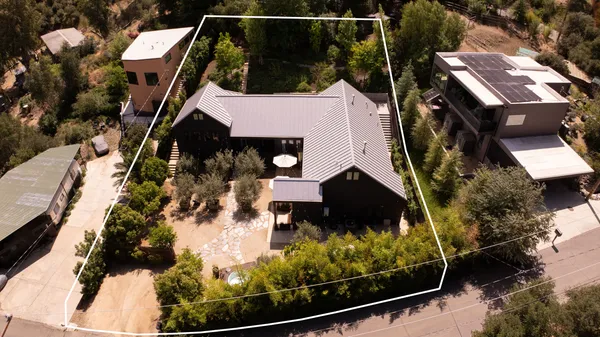 $2,550,000 | 28960 Crags Drive, Agoura Hills, CA 91301