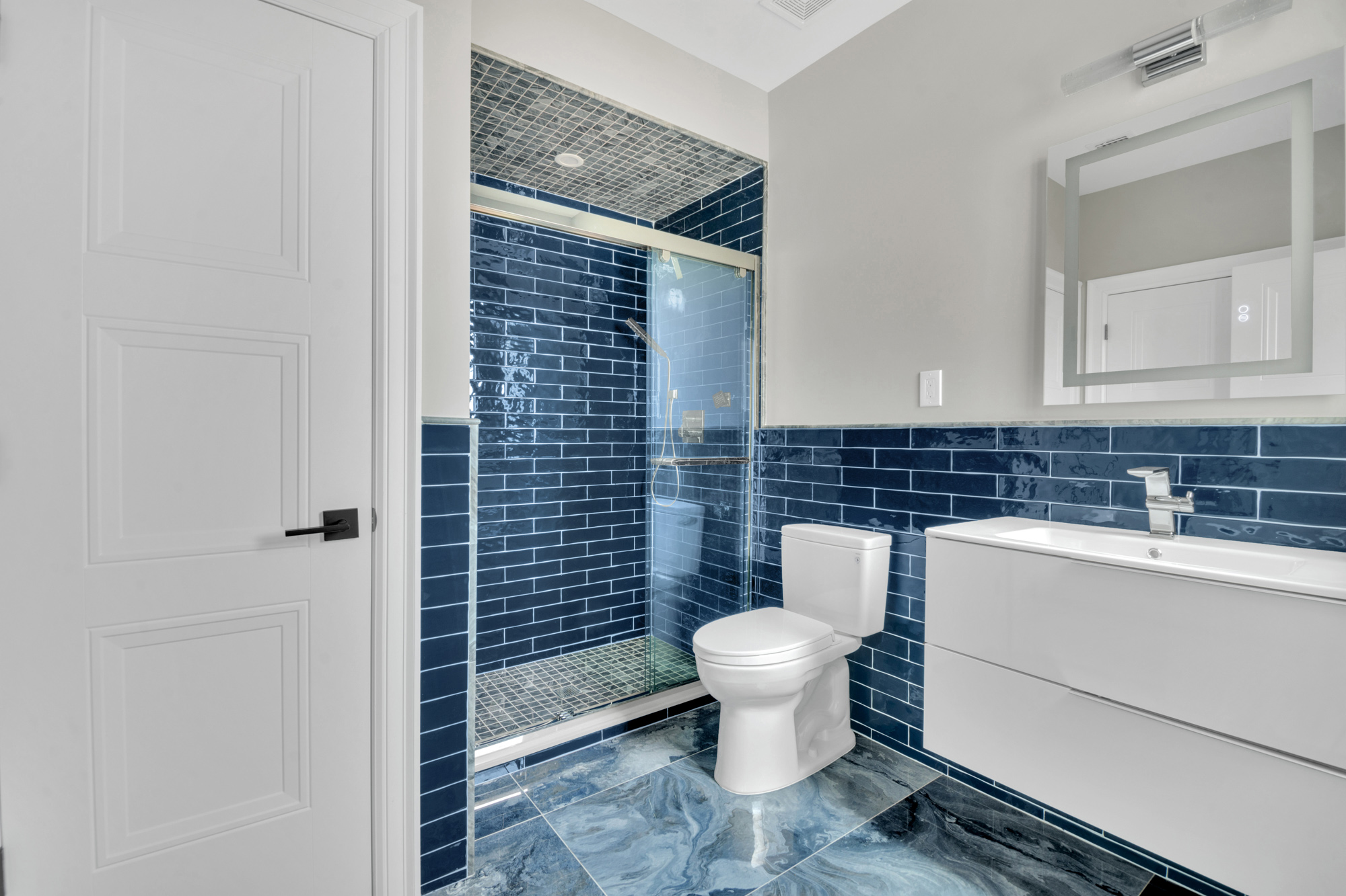 5 Osprey Court Staten Island, NY 10308 - Photo 35 of 50 a bathroom with a toilet and a sink