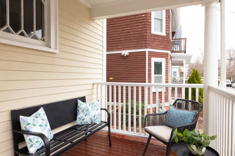 $1,075,000 | 97 Fayerweather Street, Unit 1, Cambridge, MA 02138