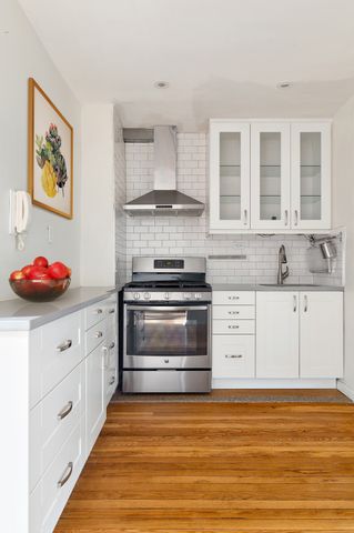 $359,000 | 345 Webster Avenue, Unit 5I | Kensington