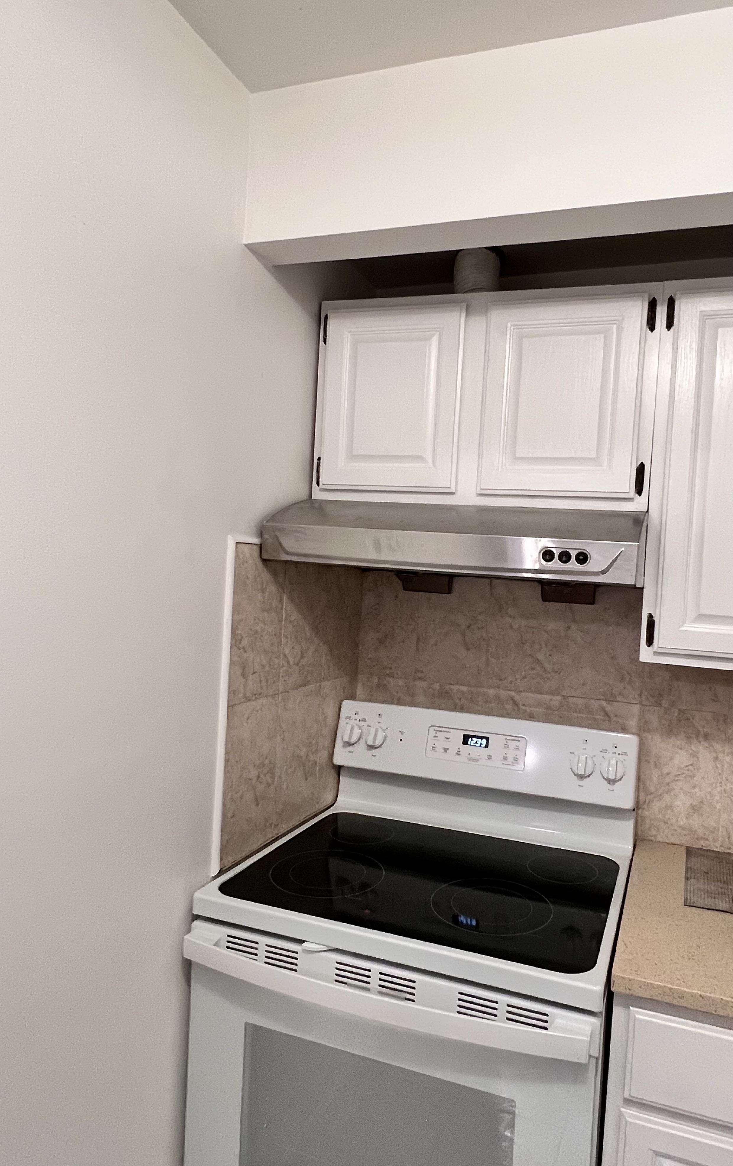 41-23 76th Street, Unit Undisclosed Queens, NY 11373 - Photo 4 of 12 Gallery Image 4
