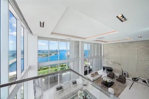 $5,199,000 | 1040 Biscayne Boulevard, Unit 4403, Miami, FL 33132