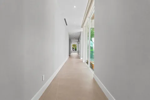 $10,500,000 | 3939 Country Club Lane, Fort Lauderdale, FL 33308