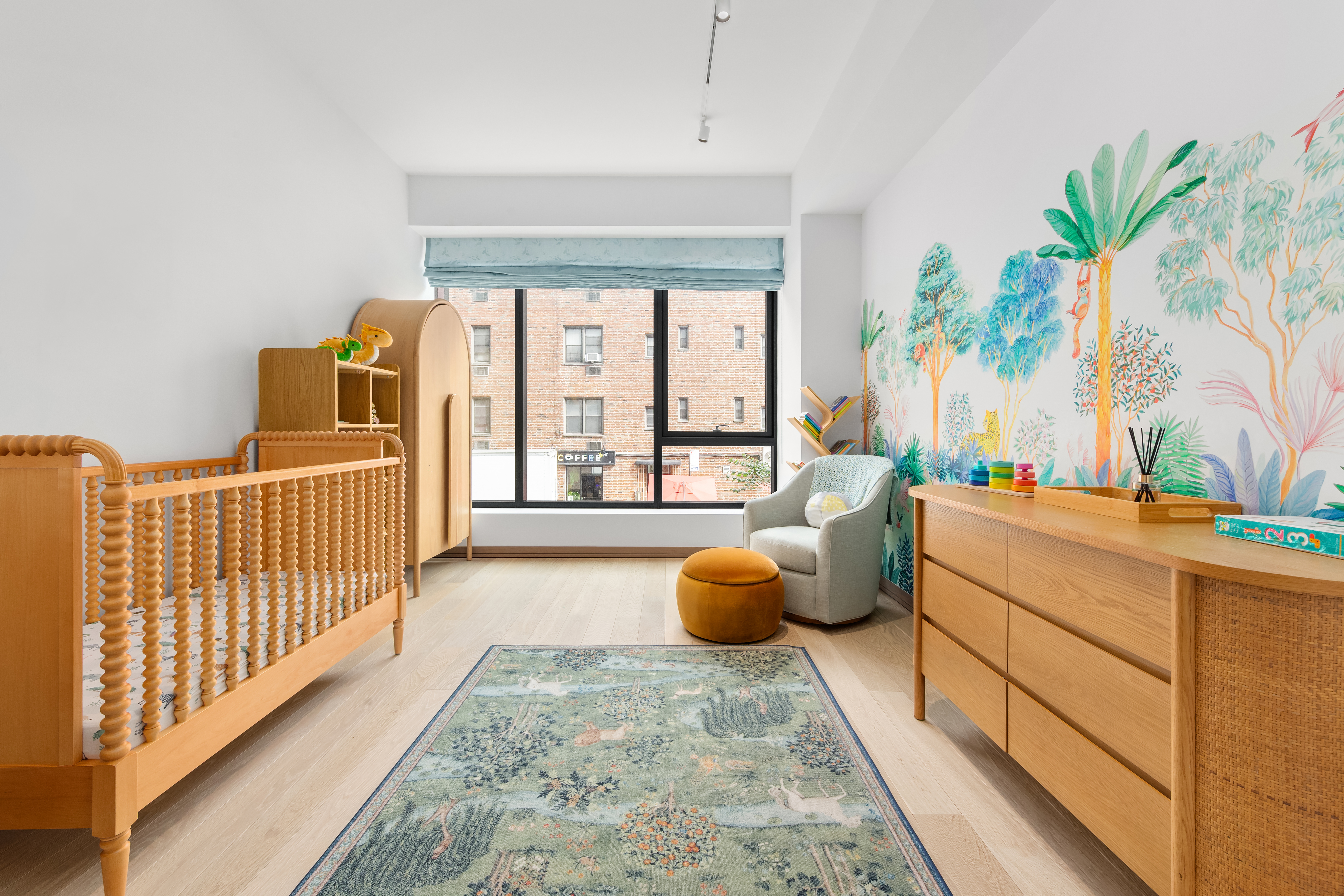 90 Lexington Avenue, Unit MC Manhattan, NY 10016 - Photo 9 of 26 a living room with furniture and a large window