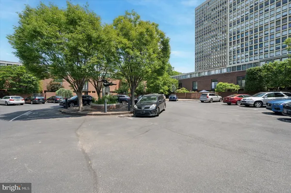 $1,795,000 | 283 Locust Street, Philadelphia, PA 19106