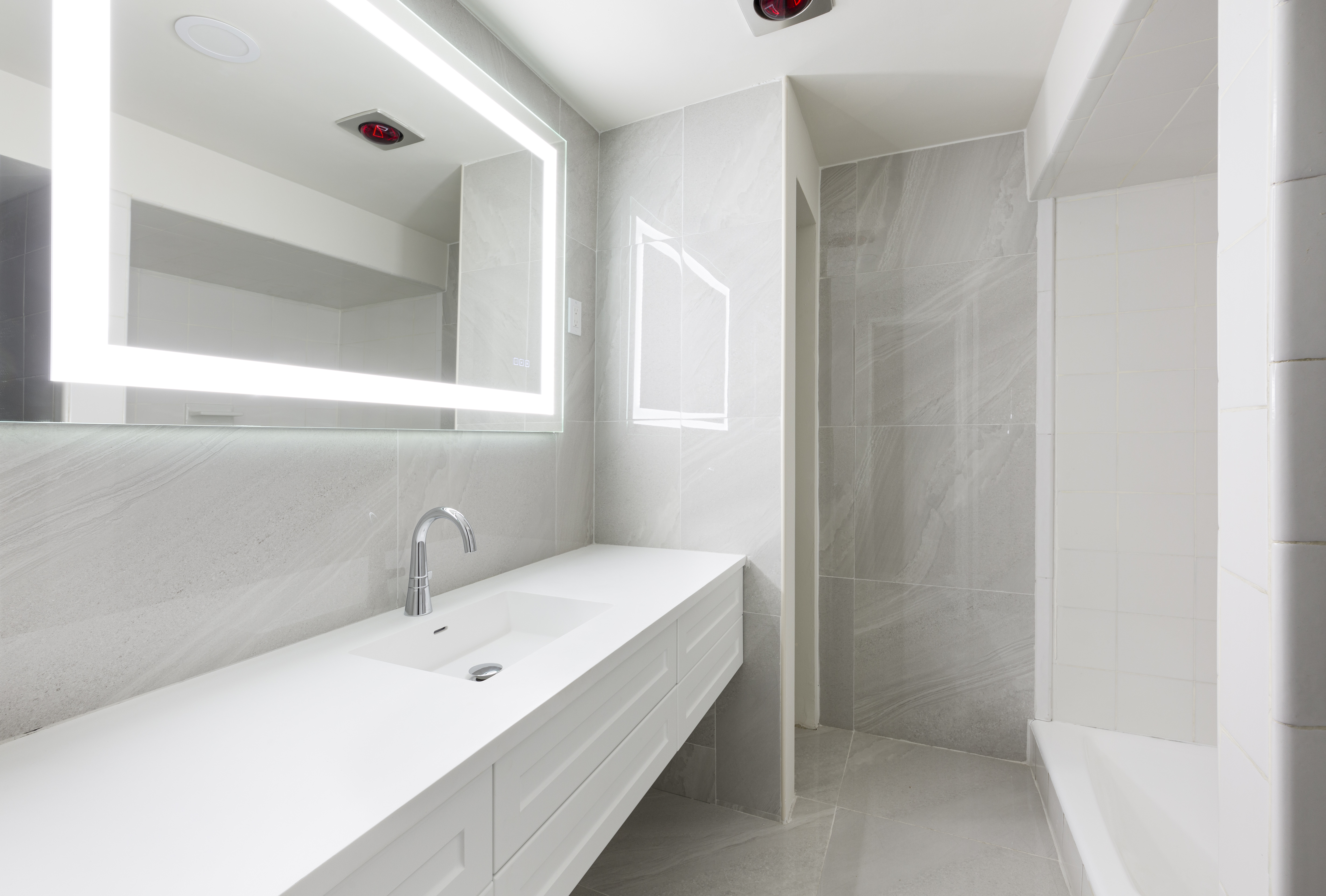 59 East 74th Street, Unit 1 Manhattan, NY 10021 - Photo 5 of 10