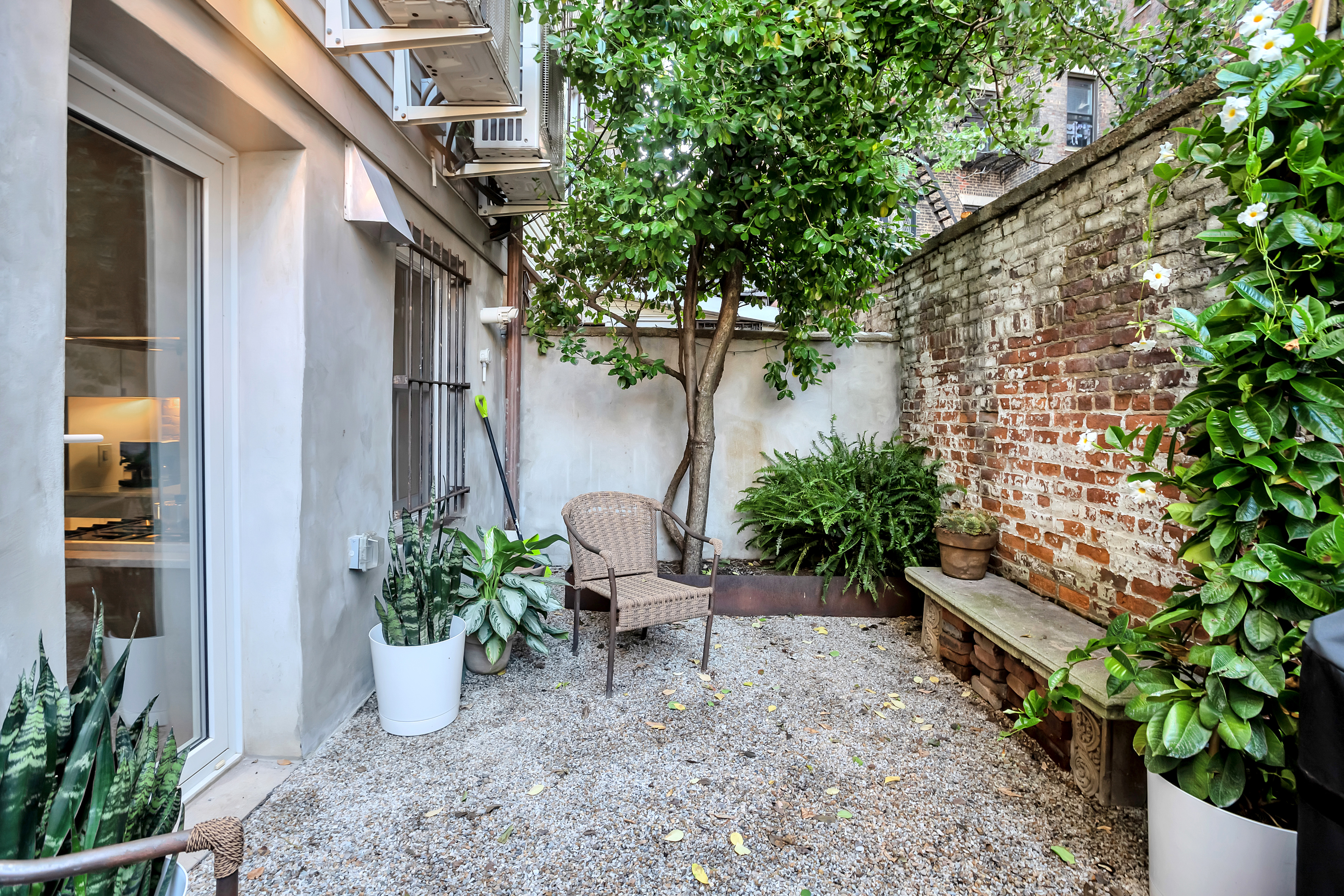 8 Sylvan Terrace Manhattan, NY 10032 - Photo 6 of 30