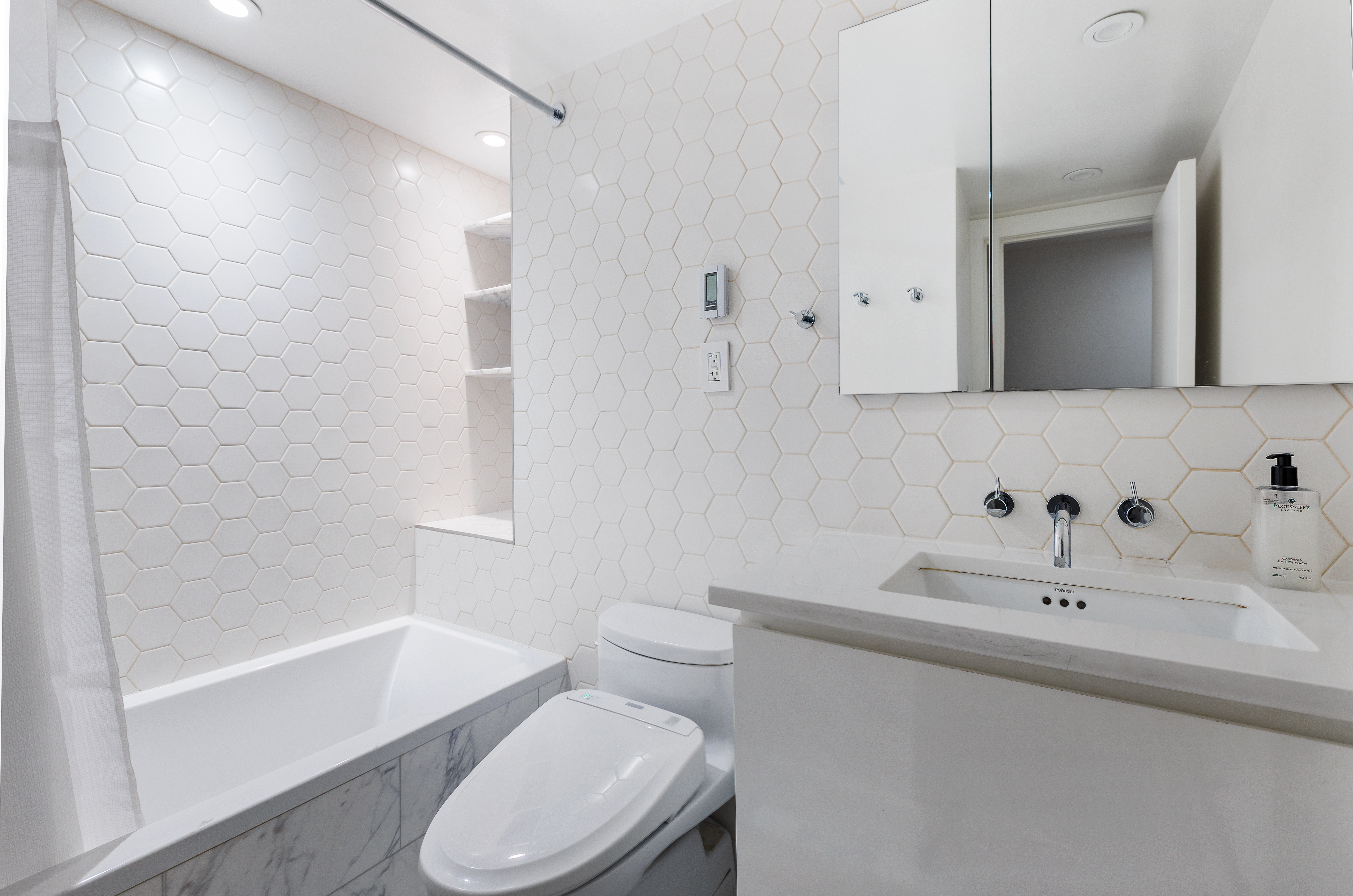 155 West 80th Street, Unit PARLOR Manhattan, NY 10024 - Photo 8 of 12