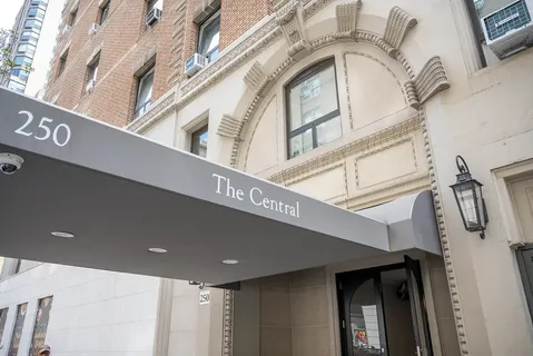 a view of a entryway