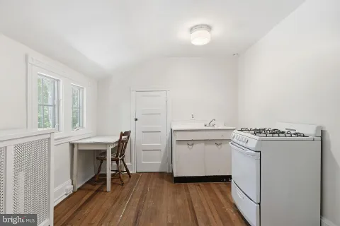 $895,000 | 6711 Lincoln Drive, Philadelphia, PA 19119