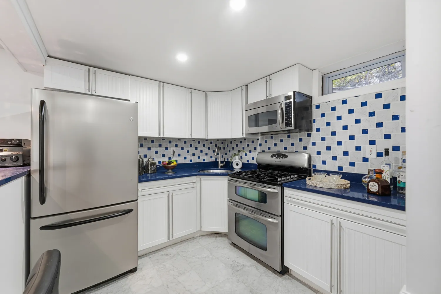 $2,400,000 | 6 Lynbrook Road, Southborough, MA 01772