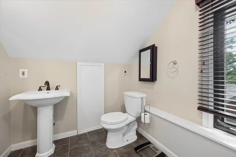 $585,000 | 7220 16th Avenue, Takoma Park, MD 20912