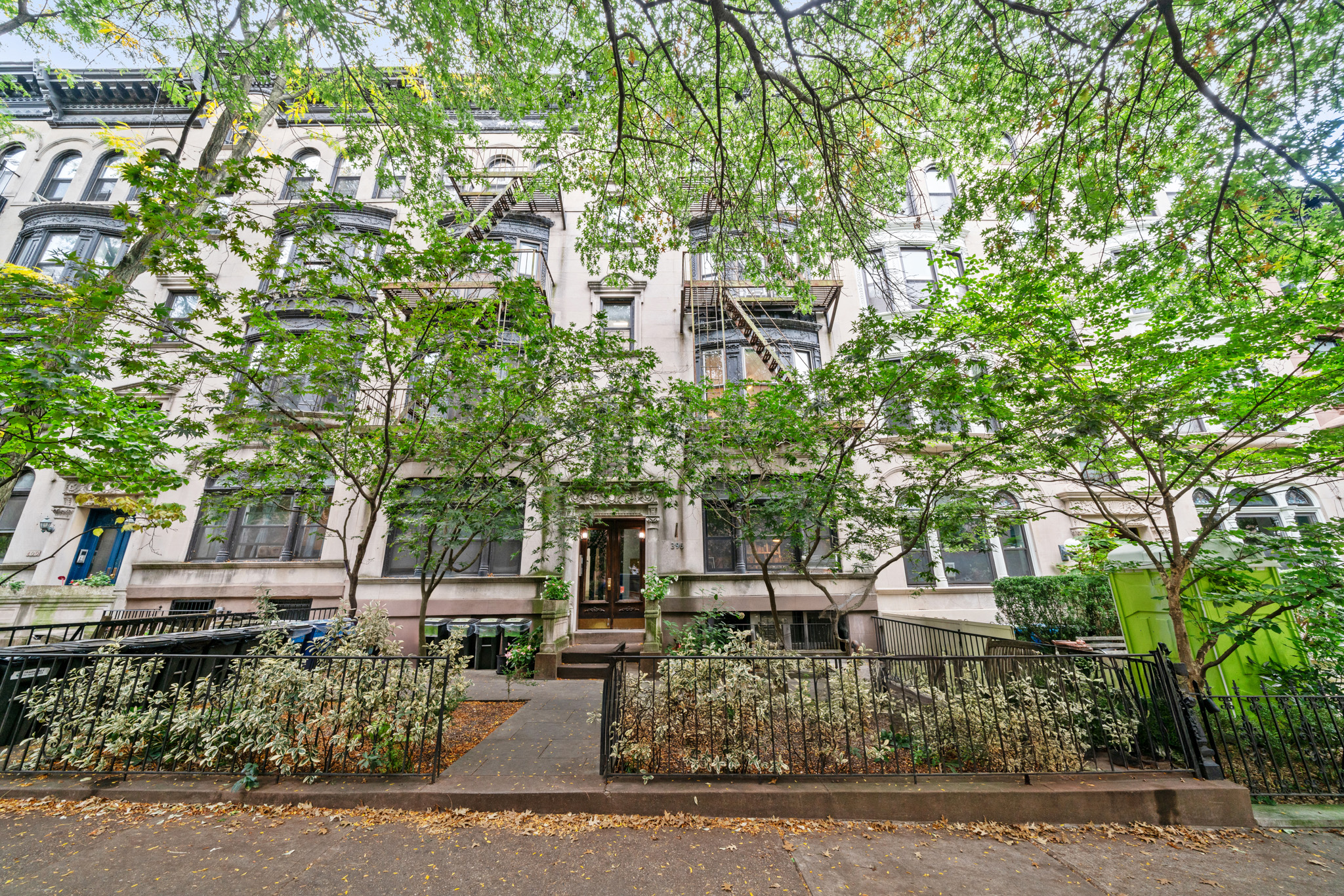 396 3rd Street, Unit 8 Brooklyn, NY 11215 - Photo 7 of 8 a view of a building with a tree