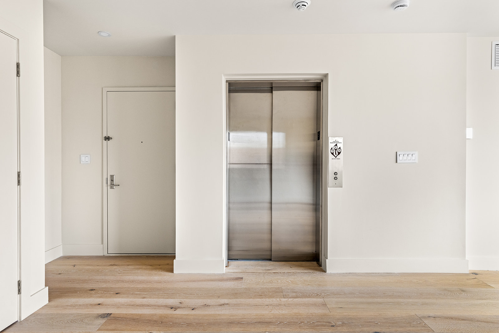 78 1st Place, Unit 5 Brooklyn, NY 11231 - Photo 16 of 24 a view of entryway