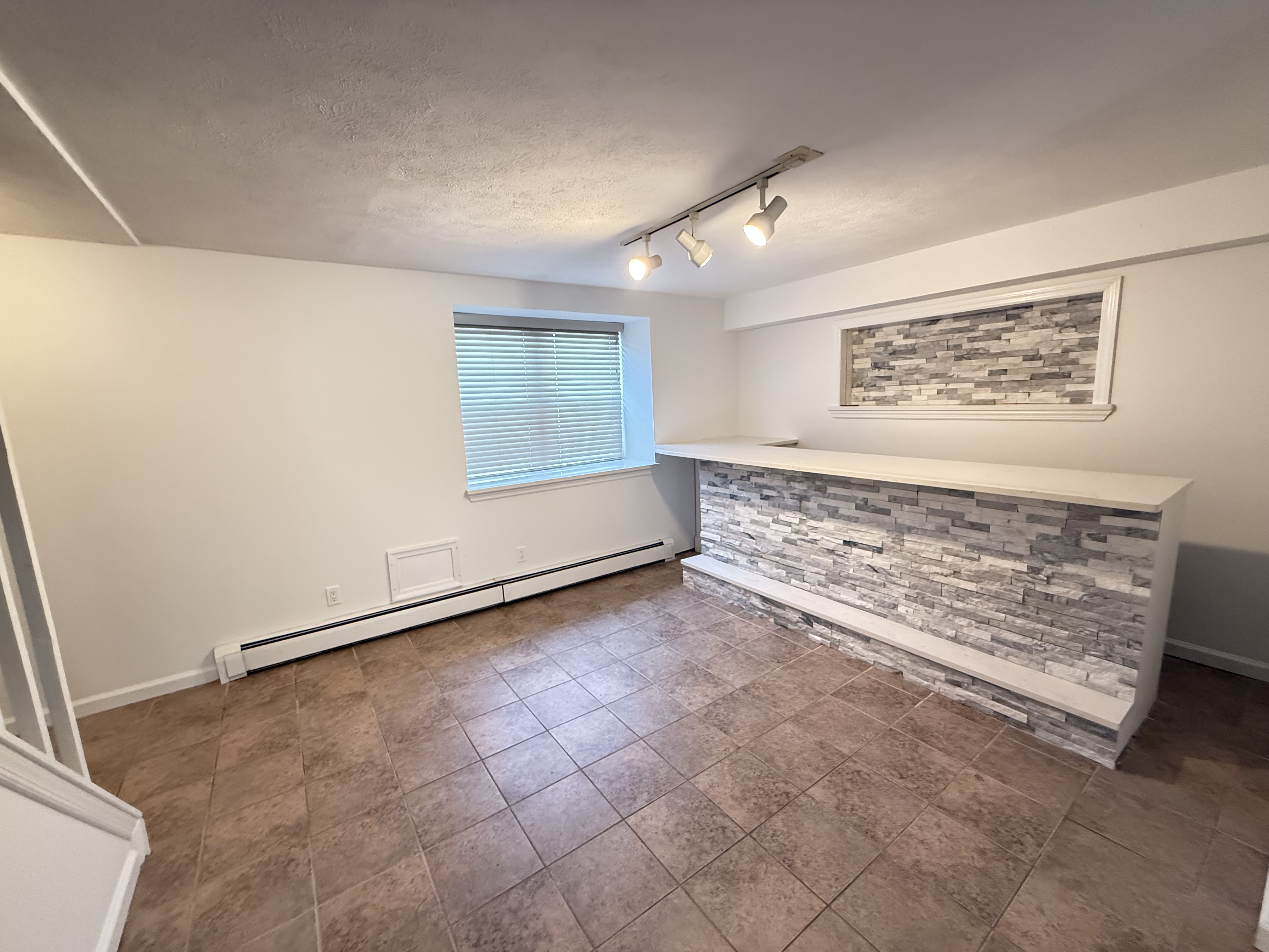 3236 Country Club Road Bronx, NY 10465 - Photo 16 of 22 an empty room with windows