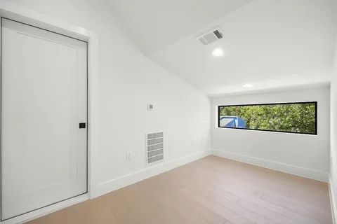 $1,275,000 | 2201 East 16th Street, Austin, TX 78702