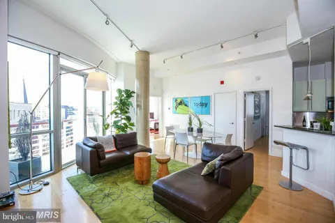 $1,050,000 | 1300 13th Street Northwest, Unit 905, Washington, DC 20005