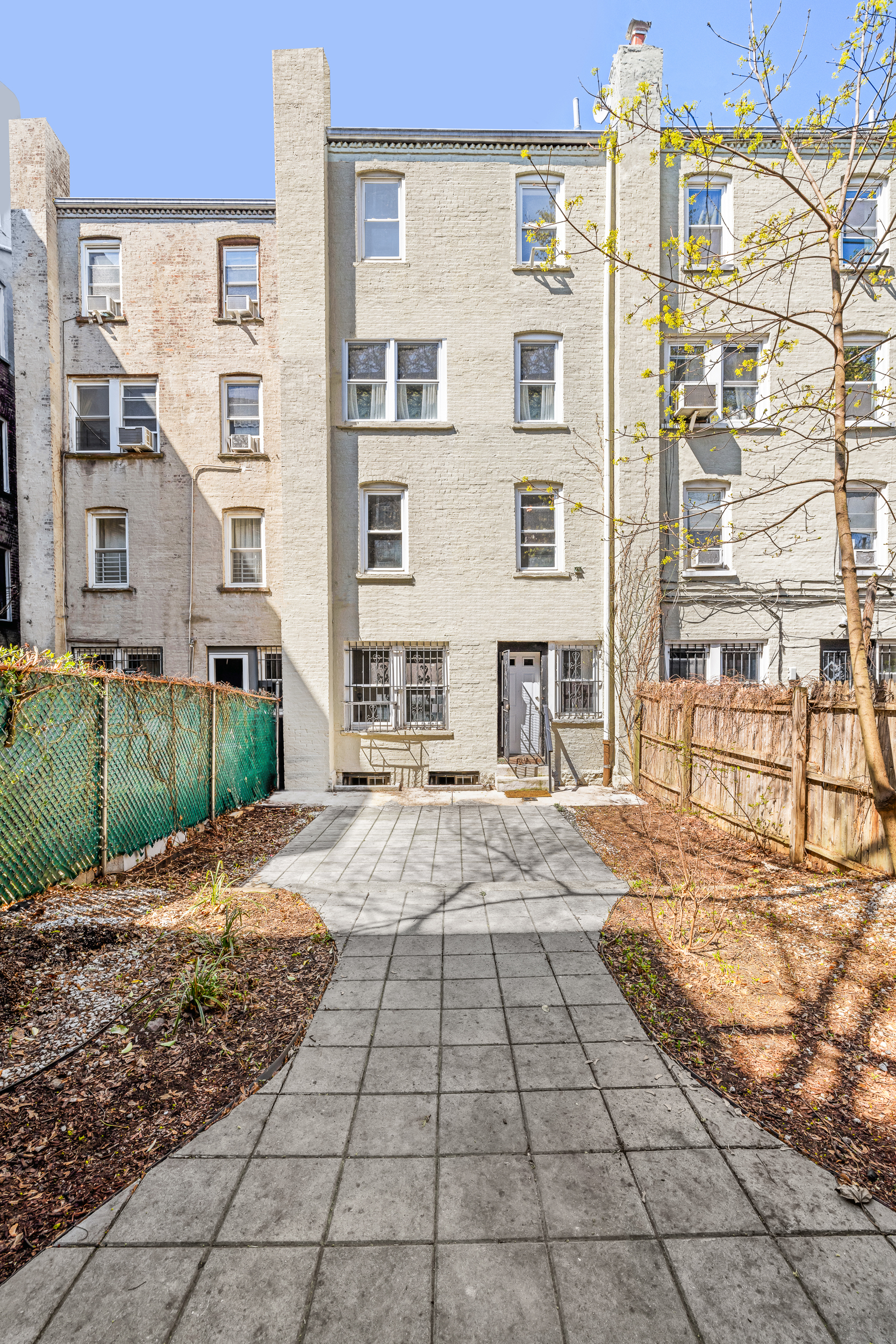 39 Hampton Place Brooklyn, NY 11213 - Photo 16 of 19