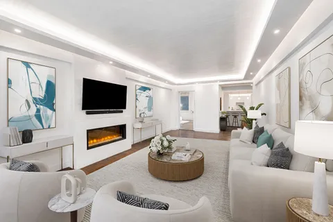 $1,649,000 | 860 5th Avenue, Unit 4M | Lenox Hill