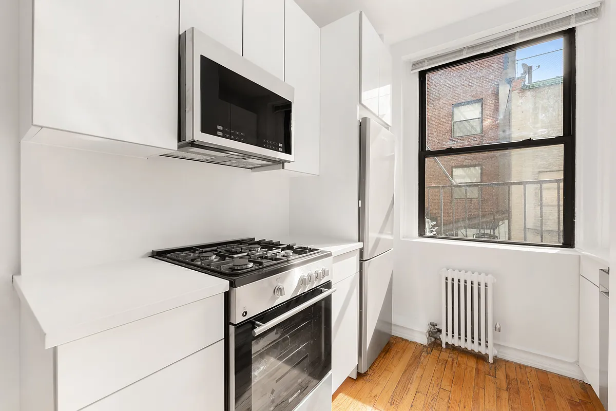 149 Sullivan Street, Unit 2B Manhattan, NY 10012 - Photo 2 of 6