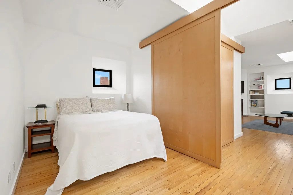 $895,000 | 205 West 89th Street, Unit PH8 | Upper West Side