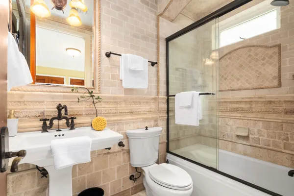 $5,195,000 | 919 South Gretna Green Way, Los Angeles, CA 90049