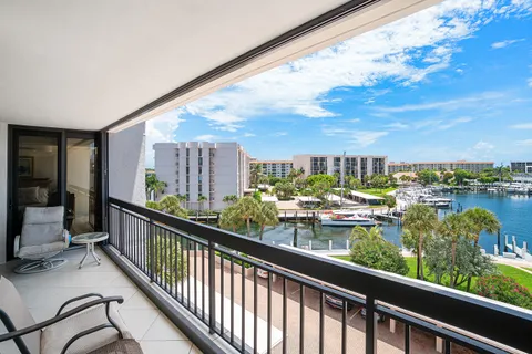 $765,000 | 2697 North Ocean Boulevard, Unit F507, Boca Raton, FL 33431