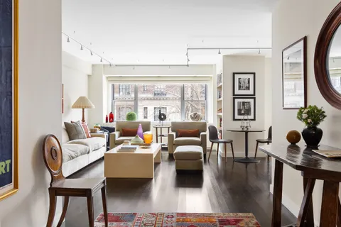 $3,295,000 | 150 East 69th Street, Unit 3FX | Lenox Hill