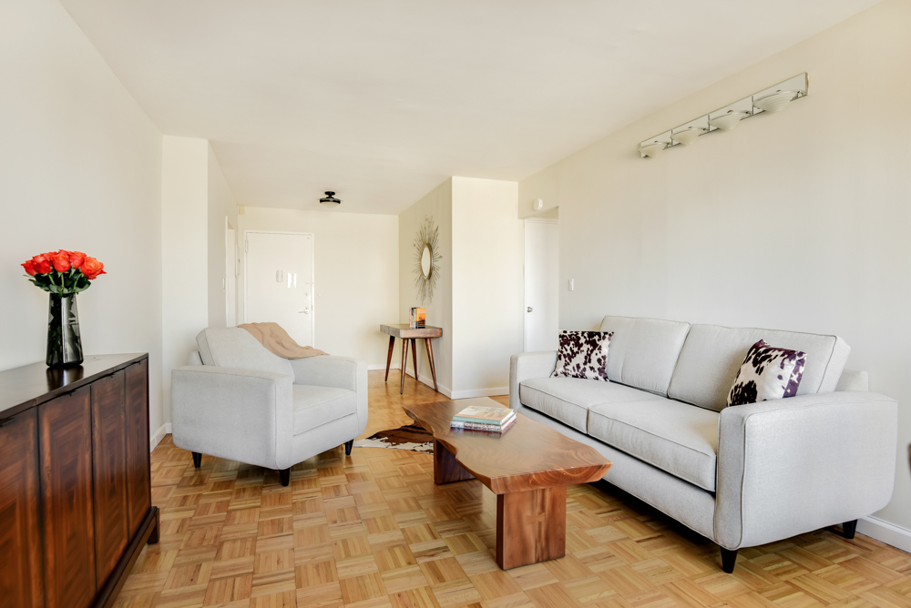 61 West 62nd Street, Unit 25A Manhattan, NY 10023 - Photo 3 of 8