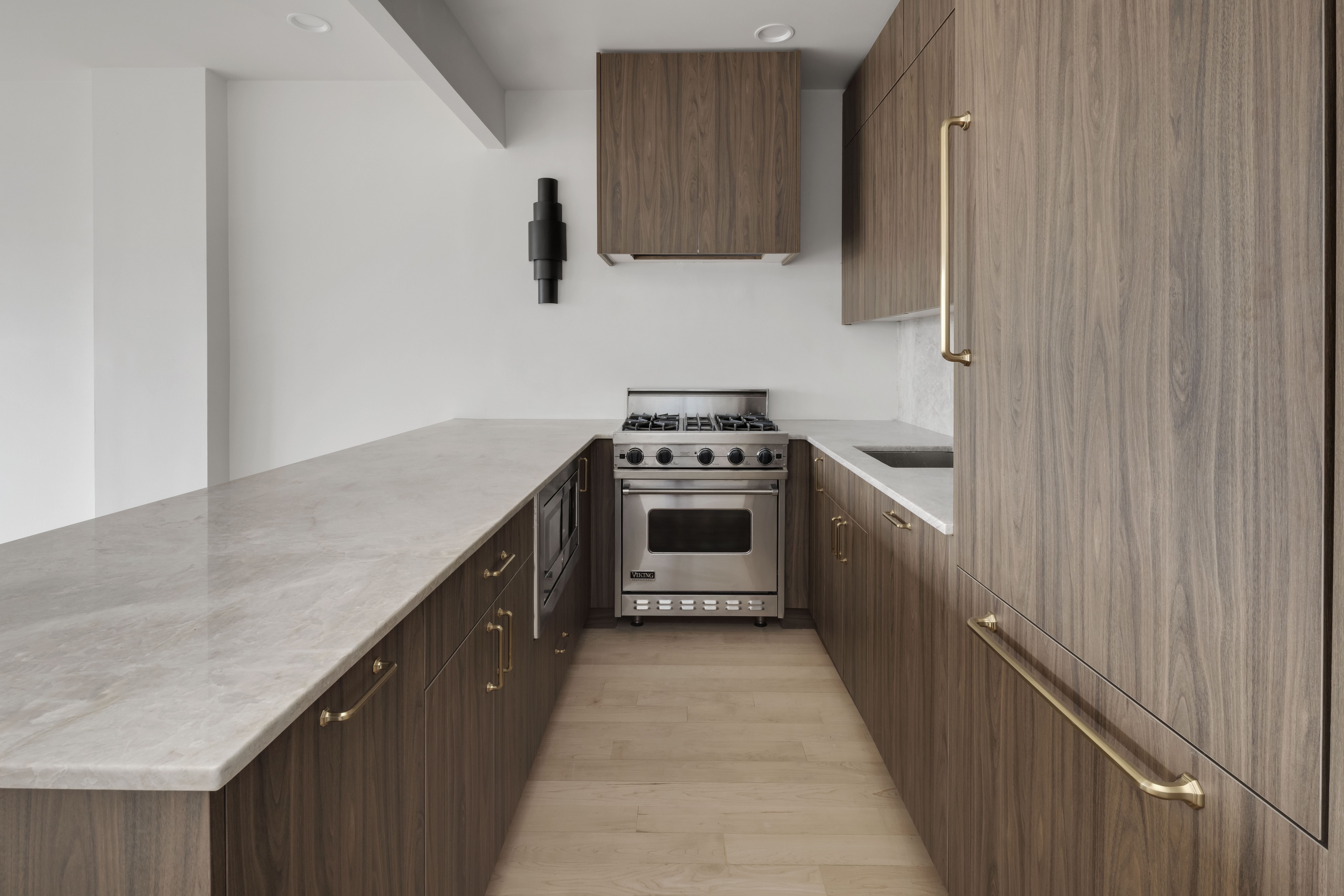 189 Bridge Street, Unit 11B Brooklyn, NY 11201 - Photo 4 of 11