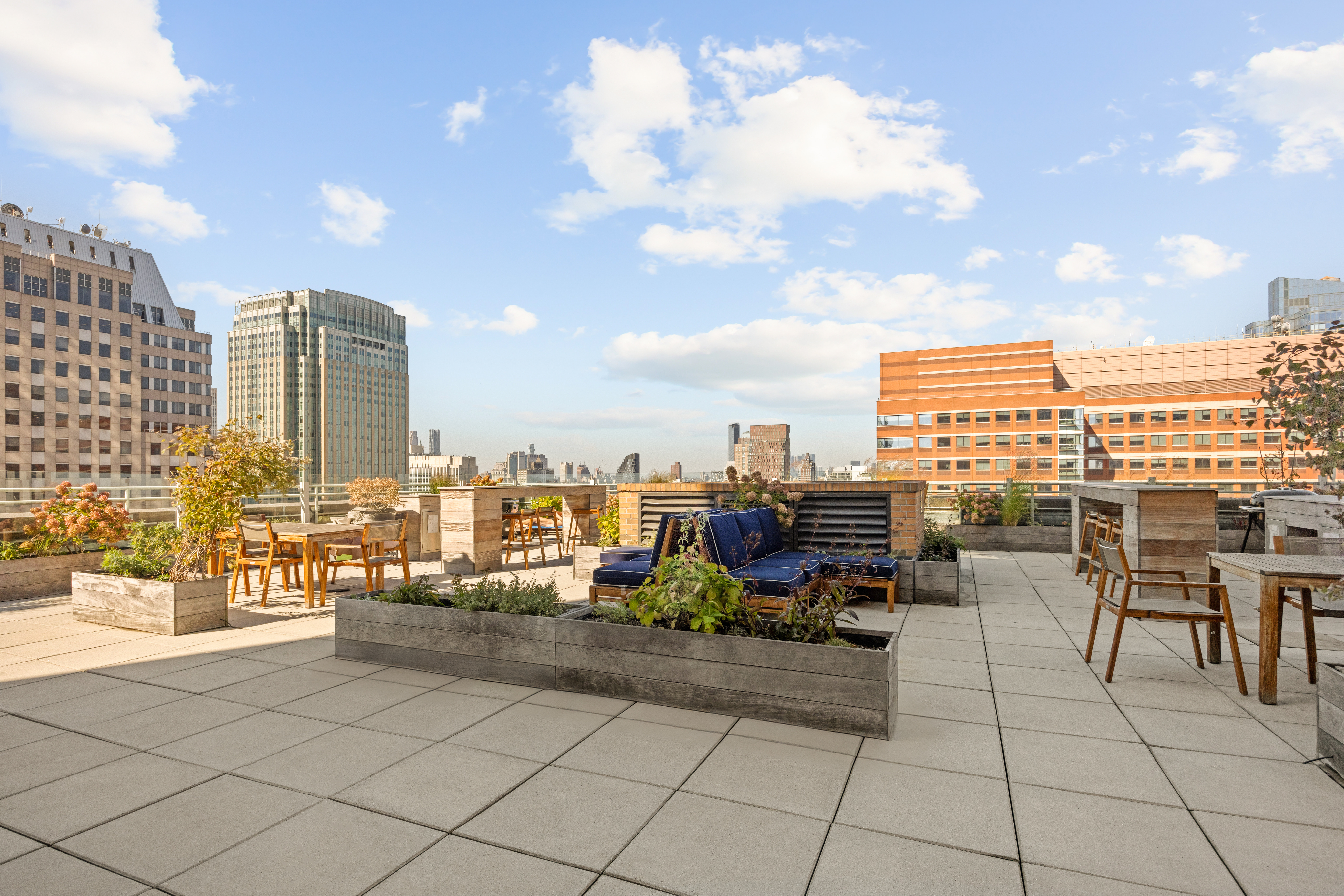 365 Bridge Street, Unit 5N Brooklyn, NY 11201 - Photo 11 of 12 a city view with lot of high rise buildings