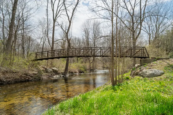 $525,000 | 43 Village Walk, Wilton, CT 06897
