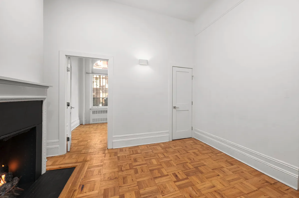 62 West 87th Street, Unit 1F Manhattan, NY 10024 - Photo 3 of 6 a view of an empty room