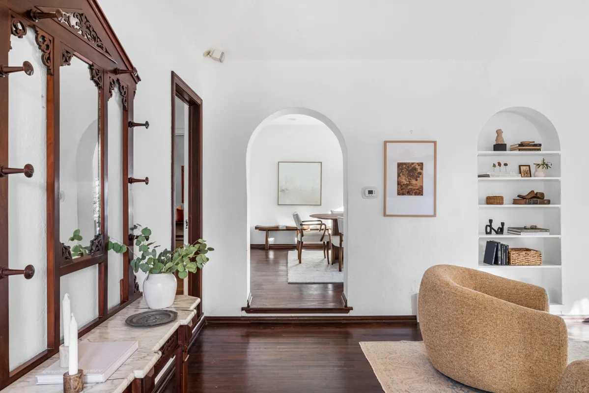 $1,849,000 | 926 Burnside Avenue, Los Angeles, CA 90036