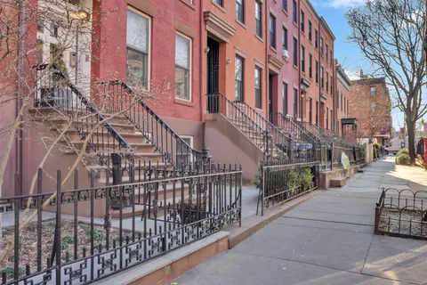 $2,000,000 | 481 Henry Street, Unit GARDEN | Cobble Hill