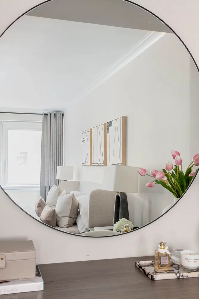 a close view of light fixtures