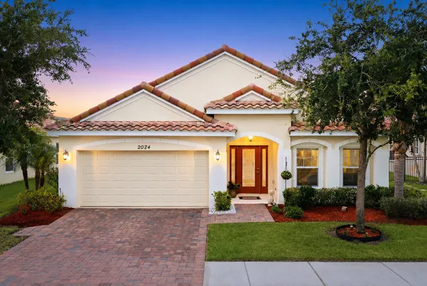$489,000 | 2024 Albany Terrace Southwest, Vero Beach, FL 32968