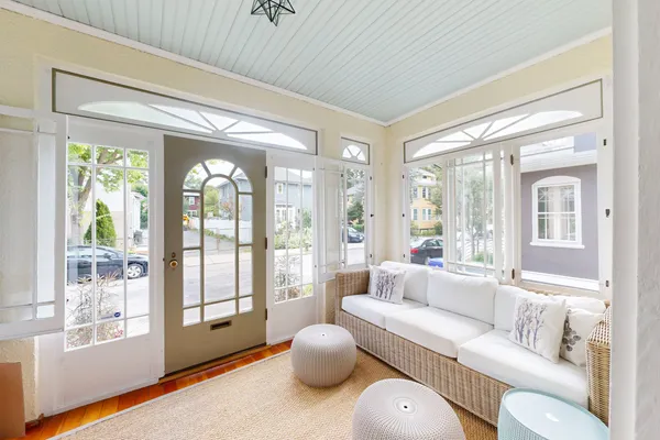 $1,445,000 | 9 Kingsboro Park, Jamaica Plain, MA 02130