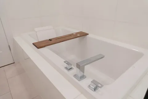 $960,000 | 940 North Wolcott Avenue, Unit 1, Chicago, IL 60622