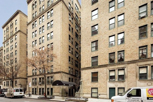 325 West 45th Street, Unit 108 Manhattan, NY 10036 - Photo 11 of 12 a front view of a building
