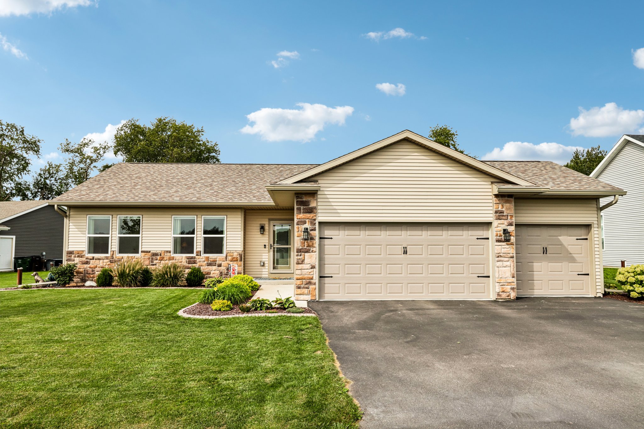 11311 Ricky Road Edgerton, WI 53534 - Photo 2 of 45 Gallery Image 2