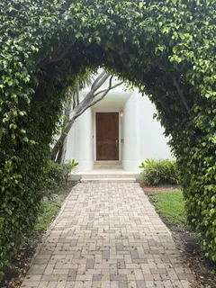 $2,675,000 | 1776 Michigan Avenue, Miami Beach, FL 33139